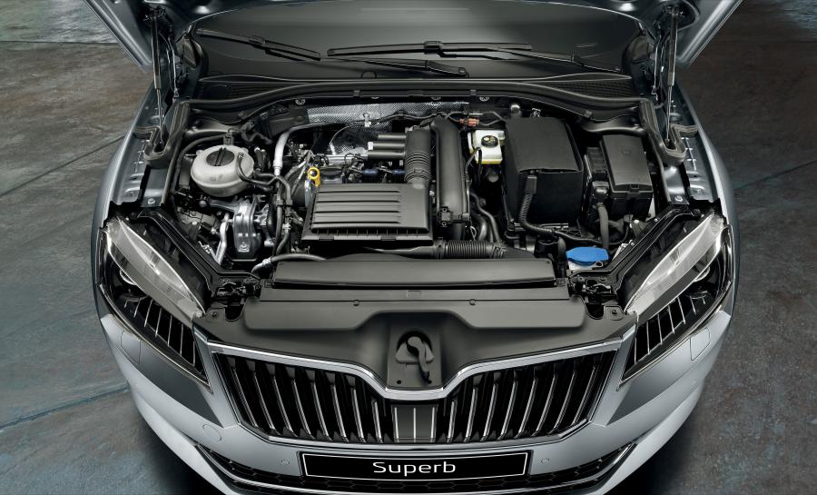  Skoda Superb Combi 2015 года  (фото 25 из 29)